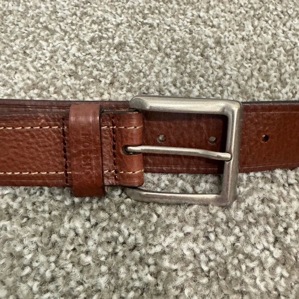 Fossil Mens Genuine Leather‎ Belt Brown Silver Buckle Casual Dress Size 42
